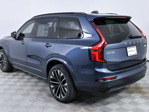 New 2026 Volvo XC90 T8 Ultra w/ Protection Package AWD/4WD image 3