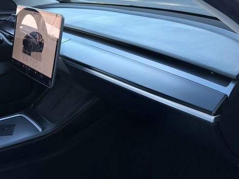 Used 2022 Tesla Model 3 Performance image 26