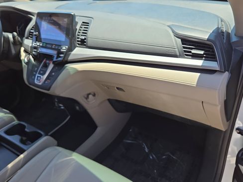 Used 2022 Honda Odyssey EX-L image 16