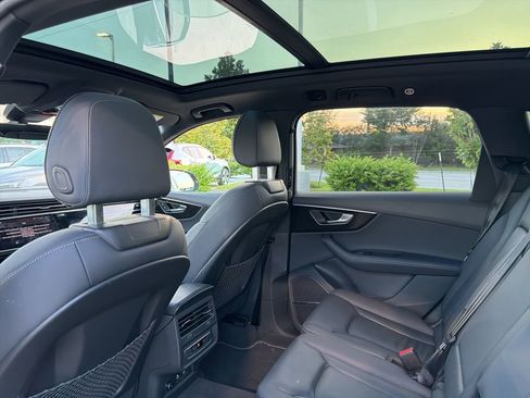 Used 2025 Audi Q7 3.0T Premium Plus AWD/4WD image 5