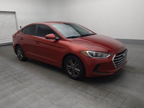 Used 2017 Hyundai Elantra SE image 11