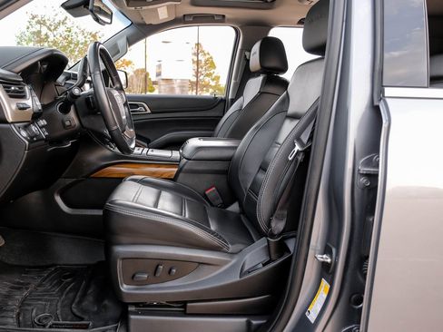 Used 2019 GMC Yukon XL Denali w/ Denali Ultimate Package image 4