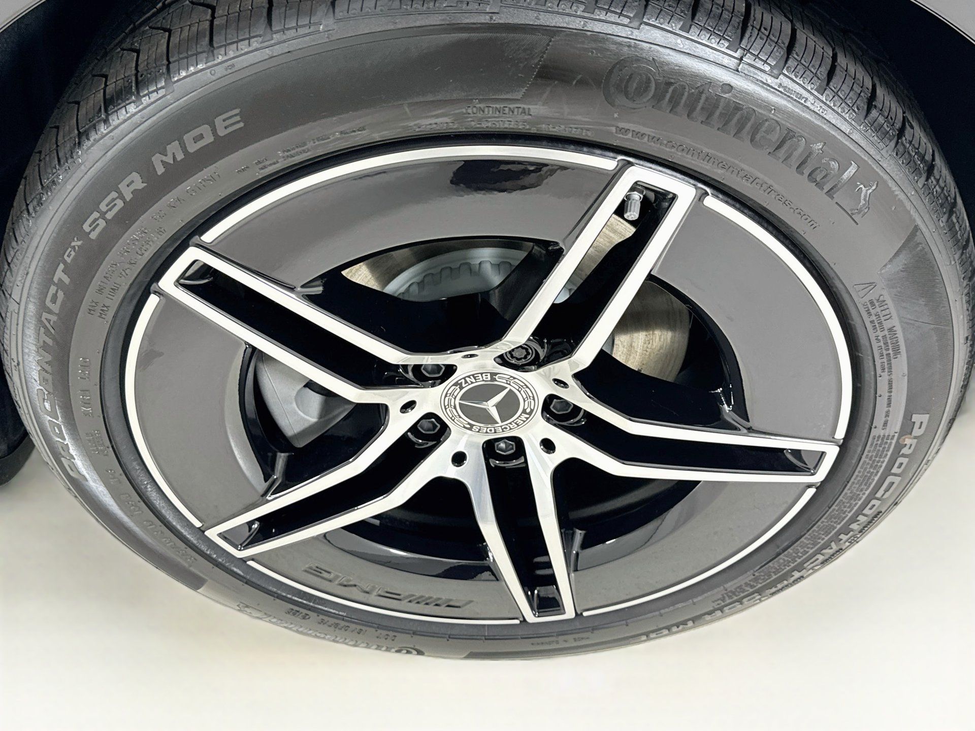 New 2027 Mercedes-Benz E 350 4MATIC Sedan image 34