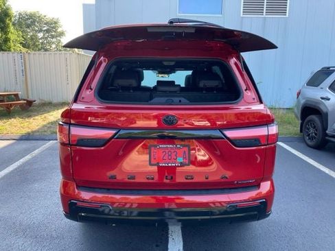 Used 2025 Toyota Sequoia Limited w/ Tow Technology Package AWD/4WD image 5