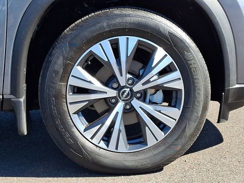Certified 2023 Nissan Rogue SV w/ SV Premium B Package AWD/4WD image 8