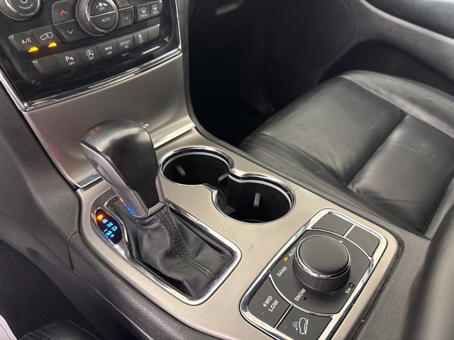 Used 2021 Jeep Grand Cherokee Limited AWD/4WD image 25
