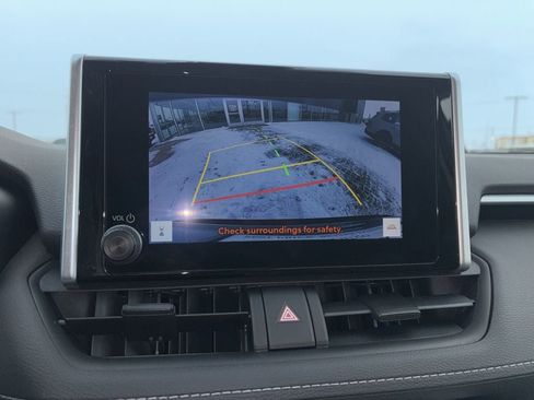 Used 2023 Toyota RAV4 LE image 20