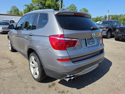 Used 2017 BMW X3 sDrive28i RWD image 2