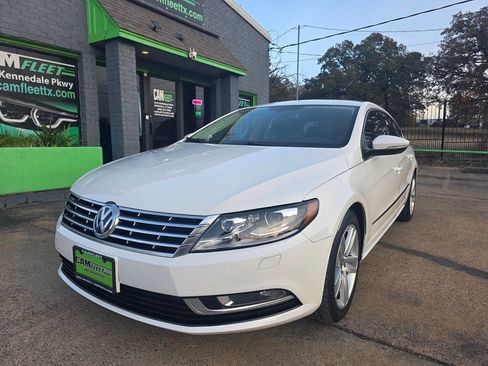 Used 2014 Volkswagen CC Sport image 3