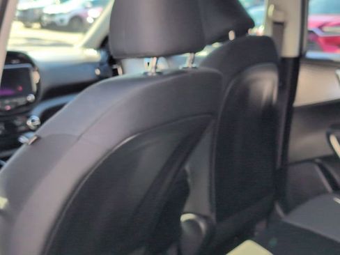 Certified 2025 Kia Soul S FWD image 27
