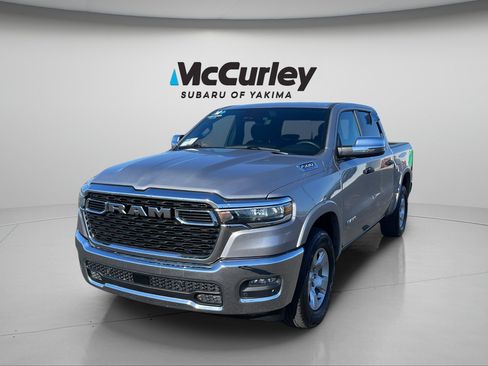 Used 2025 RAM 1500 Big Horn AWD/4WD image 2