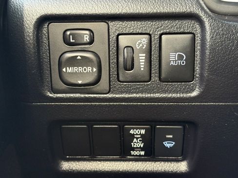 Used 2023 Toyota 4Runner SR5 Premium w/ Moonroof Package AWD/4WD image 23