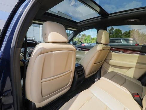 Used 2017 Cadillac XT5 Luxury w/ Driver Awareness Package image 42