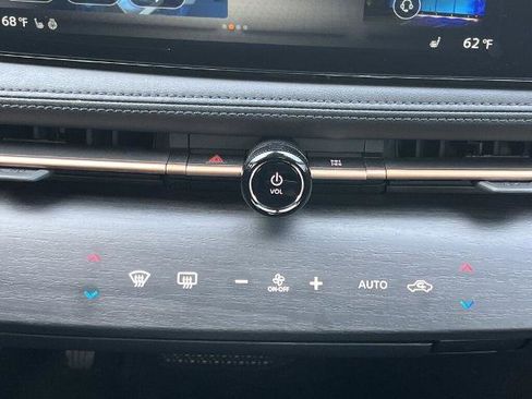 Certified 2023 Nissan Ariya AWD image 5