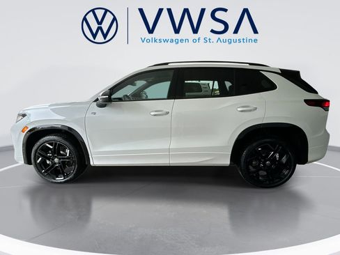 New 2026 Volkswagen Tiguan SE R-Line AWD/4WD image 4