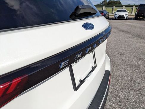 New 2026 Ford Explorer Active image 11