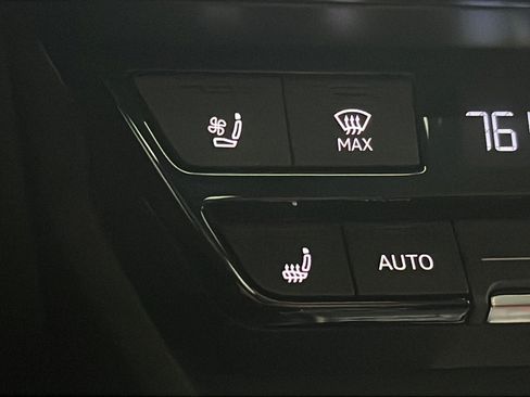 Used 2022 Audi e-tron GT Prestige w/ Prestige Package AWD/4WD image 25