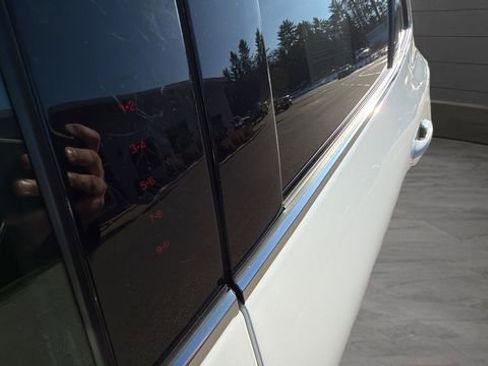 Used 2022 Ford Escape Titanium w/ Class II Trailer Tow Package image 37