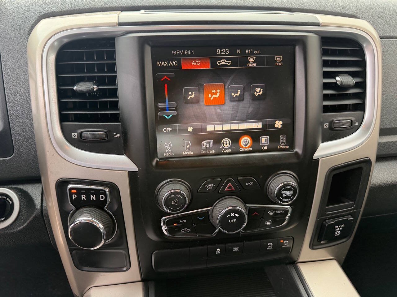 Used 2015 RAM 1500 Lone Star RWD image 32