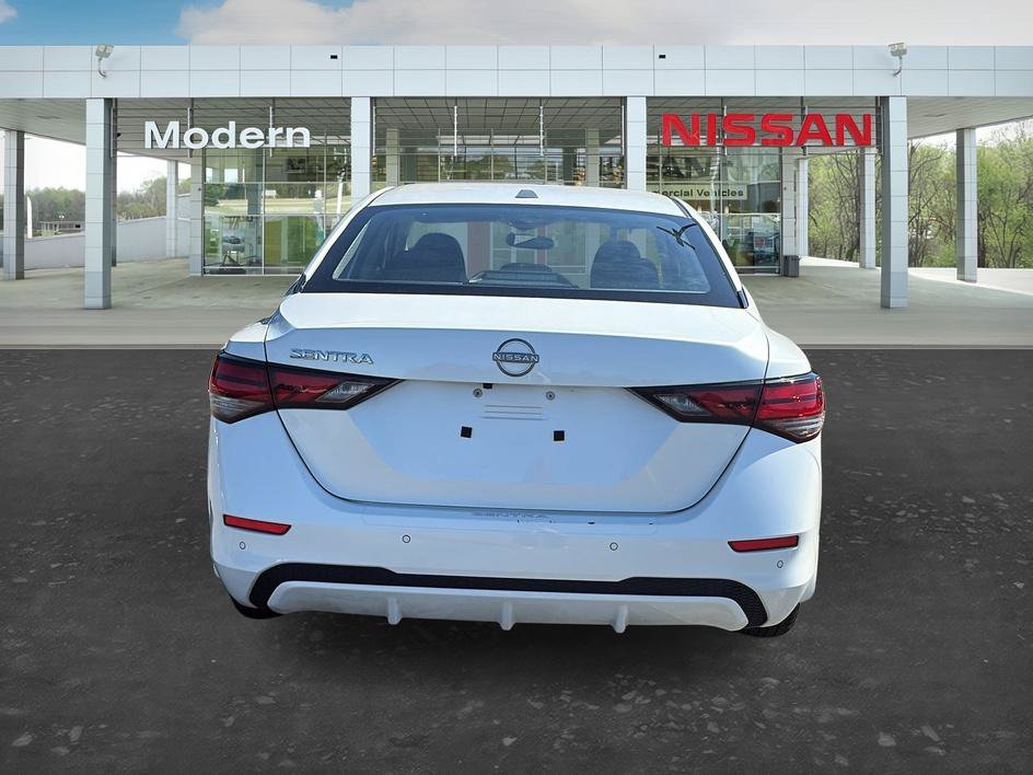 Certified 2025 Nissan Sentra SV FWD image 4