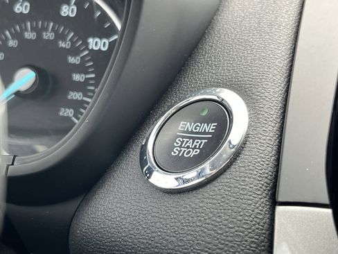 Used 2020 Ford EcoSport SE image 32