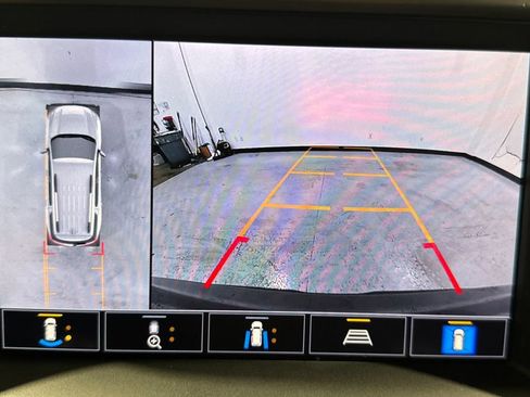Used 2021 GMC Acadia AT4 w/ GMC Pro Grade Package AWD/4WD image 10