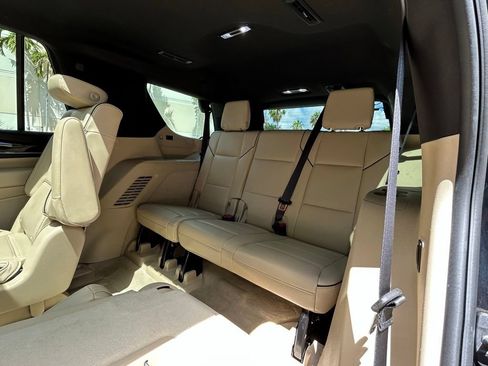 Used 2023 Cadillac Escalade Premium Luxury w/ Performance Package AWD/4WD image 62