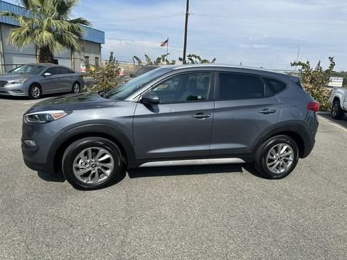 Used 2018 Hyundai Tucson SEL AWD/4WD image 2