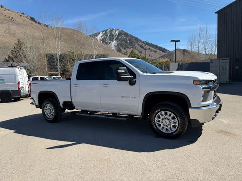 Used 2022 Chevrolet Silverado 3500 LT w/ All Star Edition image 8
