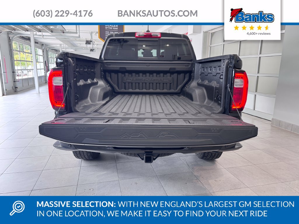 Certified 2024 GMC Canyon Denali w/ LPO, Denali Black Edition AWD/4WD image 8