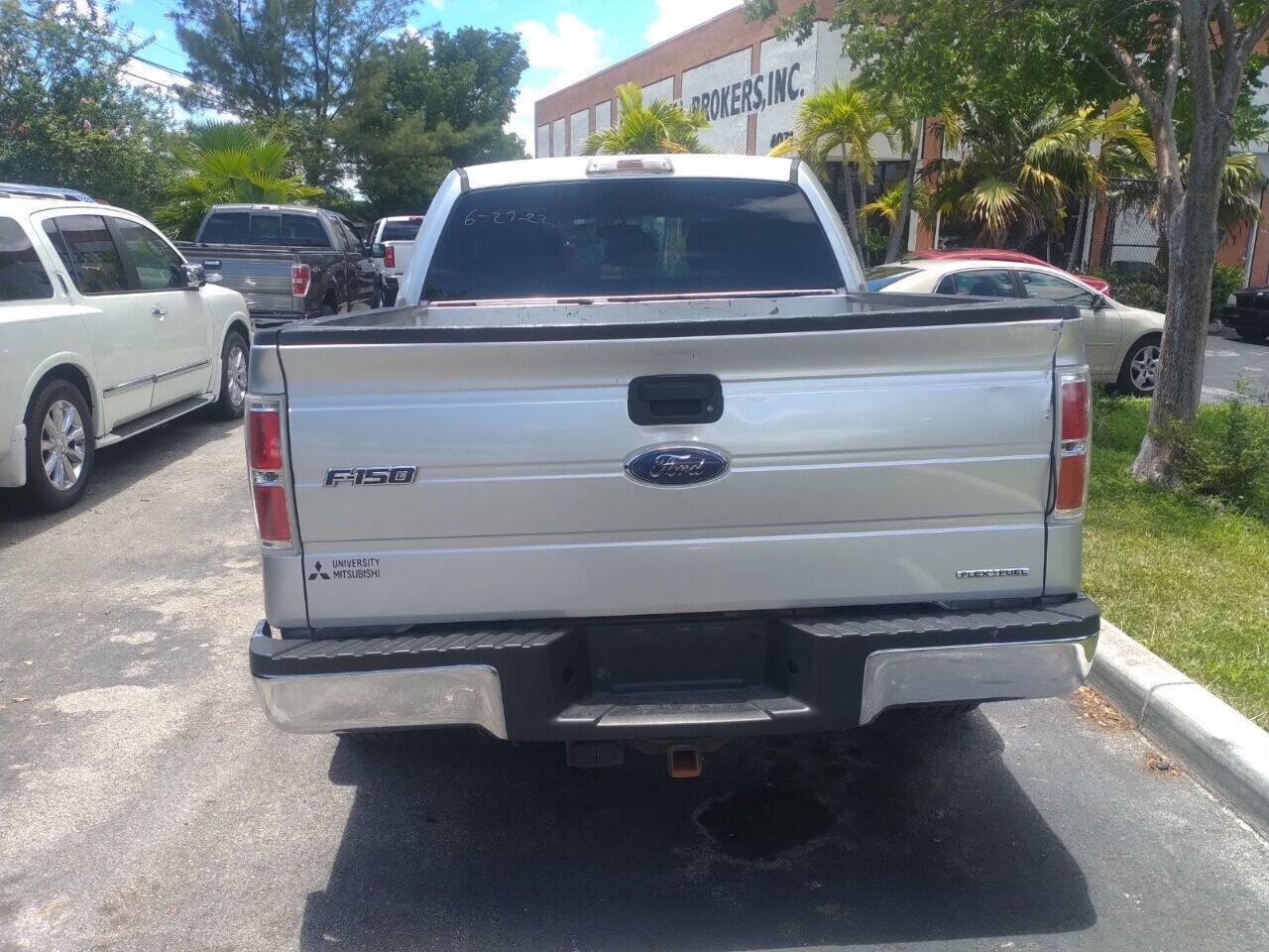 Used 2013 Ford F150 XLT w/ Mid Equipment Group RWD image 3
