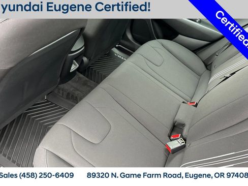 Used 2025 Hyundai Elantra SEL image 17
