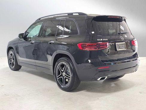 New 2026 Mercedes-Benz GLB 250 4MATIC image 5