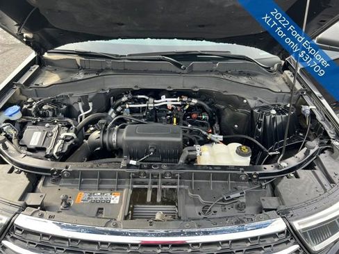 Used 2022 Ford Explorer XLT w/ Equipment Group 202A image 21