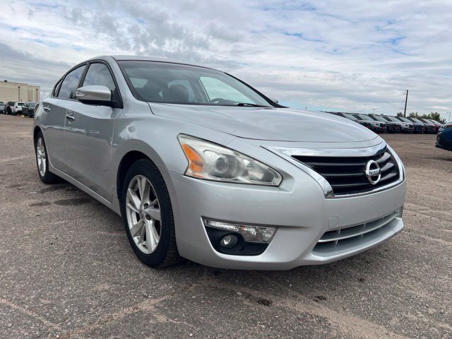 Used 2015 Nissan Altima 2.5 SL w/ Technology Package FWD image 7