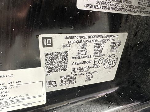 Used 2024 GMC Sierra 2500 SLT w/ SLT Convenience Package AWD/4WD image 34