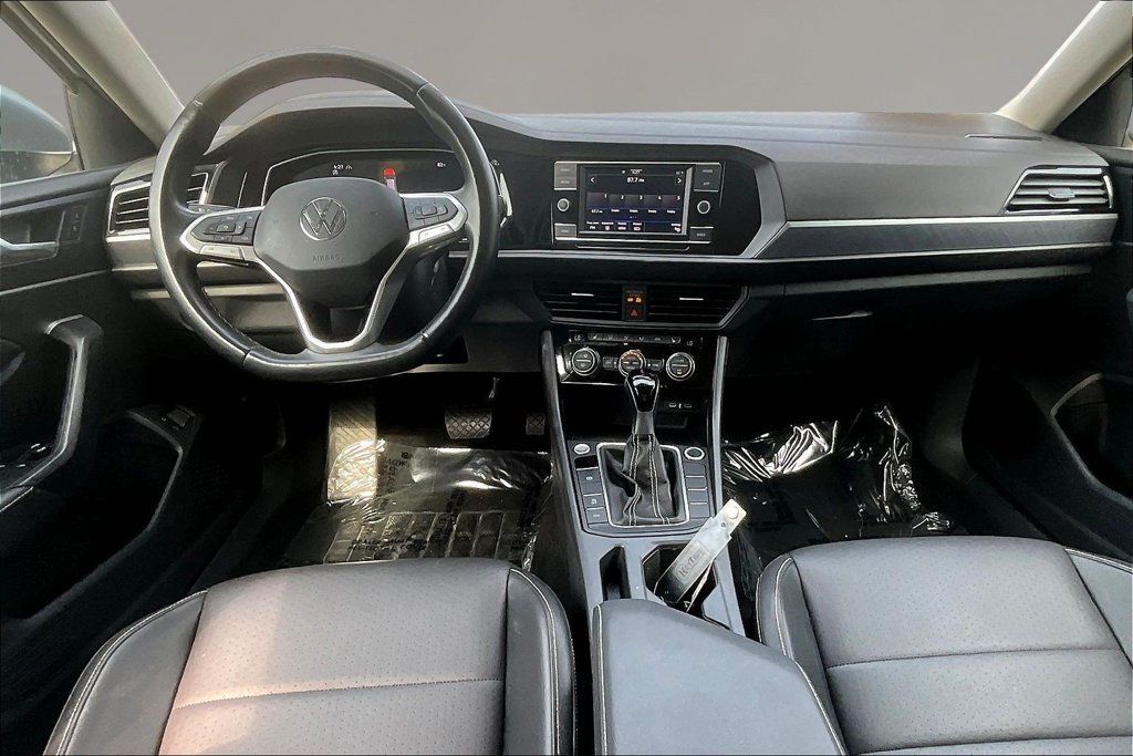 Used 2024 Volkswagen Jetta SE FWD image 7