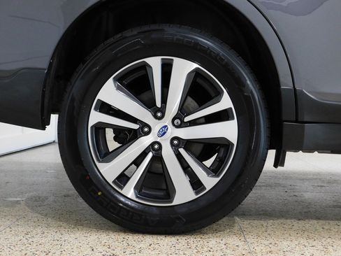 Used 2018 Subaru Outback 2.5i Limited image 98