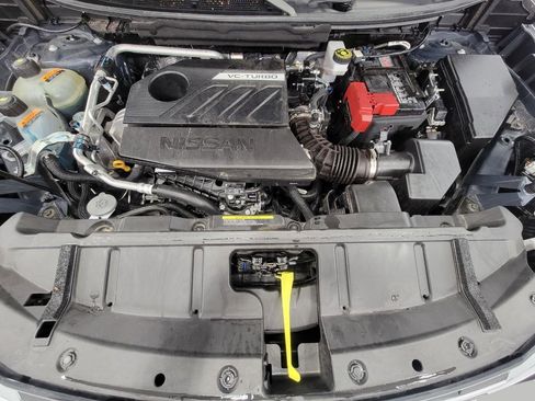 Used 2025 Nissan Rogue SV image 16