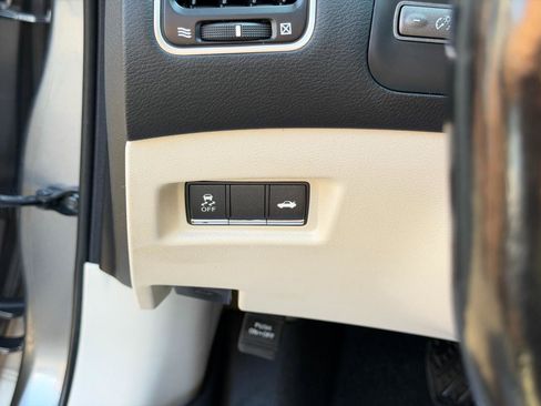 Used 2014 INFINITI Q50 AWD w/ Moonroof Package image 16
