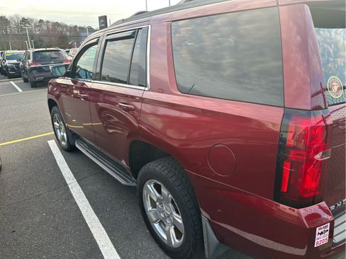 Used 2019 Chevrolet Tahoe LS w/ Enhanced Driver Alert Package image 4