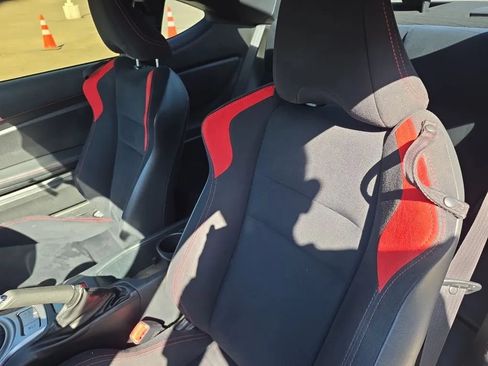 Used 2015 Scion FR-S RWD image 35