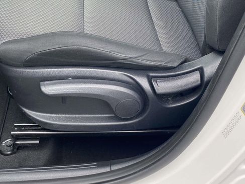 Used 2022 Kia Soul LX w/ Technology Package FWD image 13