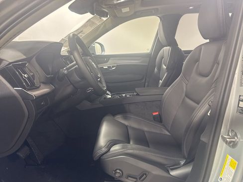 New 2026 Volvo XC90 B6 Ultra w/ Protection Package image 19