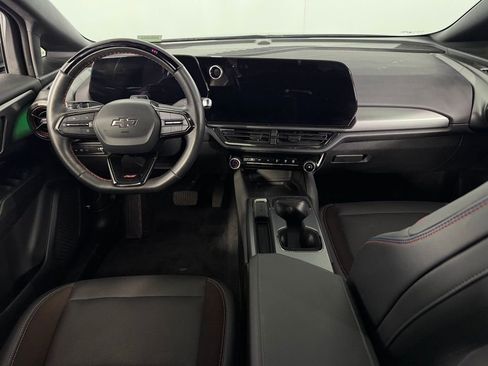 Used 2024 Chevrolet Equinox EV RS image 12