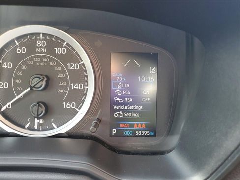 Used 2022 Toyota Corolla LE image 23