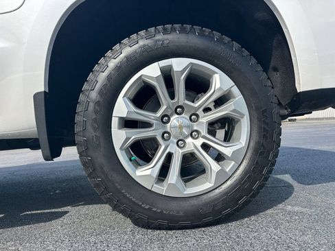 Used 2024 Chevrolet Silverado 1500 LTZ w/ LTZ Premium Package AWD/4WD image 20