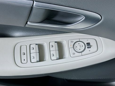 Used 2025 Hyundai Sonata SEL image 15