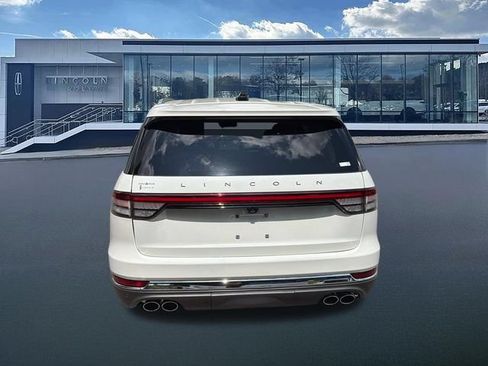New 2026 Lincoln Aviator 2WD image 7