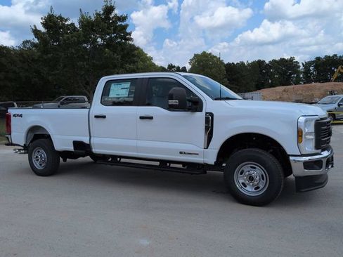 New 2026 Ford F350 XL w/ XL Chrome Package AWD/4WD image 2